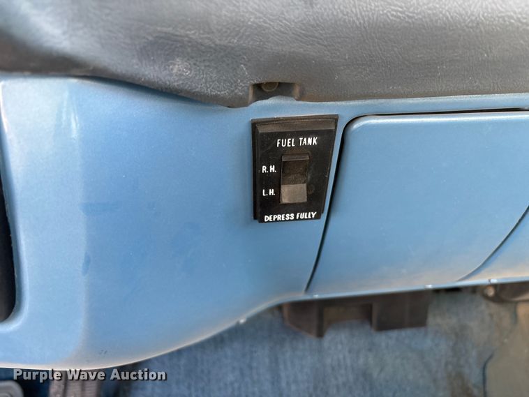 image for item EF6173 1985 Chevrolet C10 pickup truck