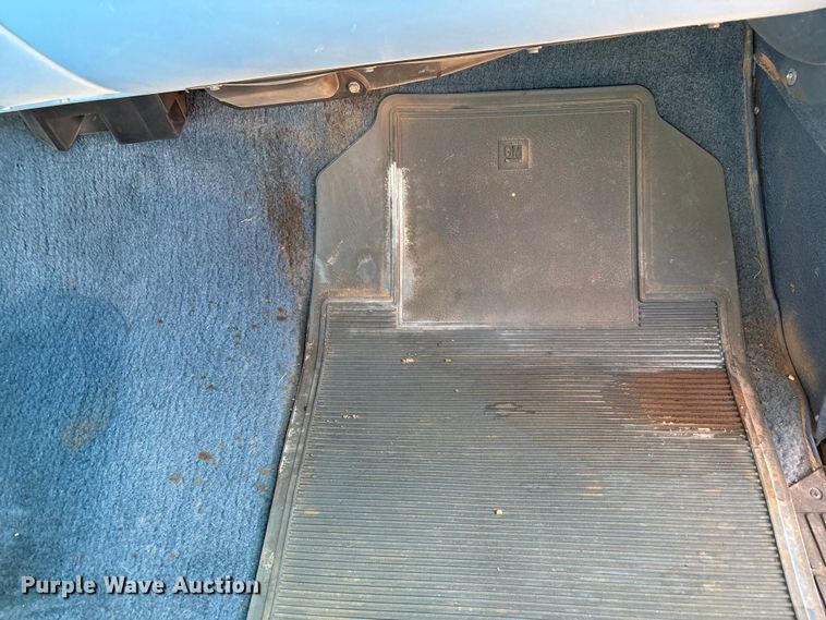 image for item EF6173 1985 Chevrolet C10 pickup truck