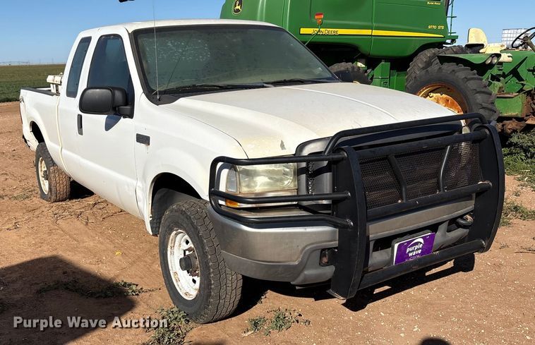 image for item EF6175 2004 Ford F250 Super Duty SuperCab pickup truck
