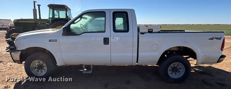 image for item EF6175 2004 Ford F250 Super Duty SuperCab pickup truck