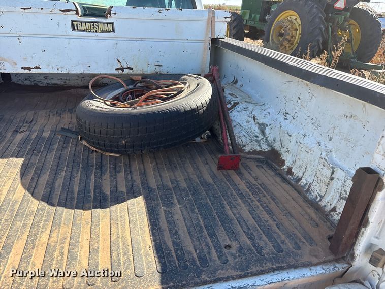 image for item EF6175 2004 Ford F250 Super Duty SuperCab pickup truck