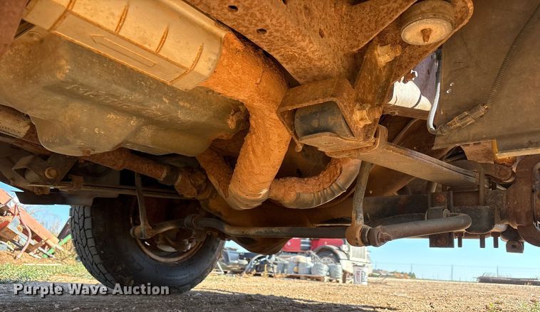 image for item EF6175 2004 Ford F250 Super Duty SuperCab pickup truck