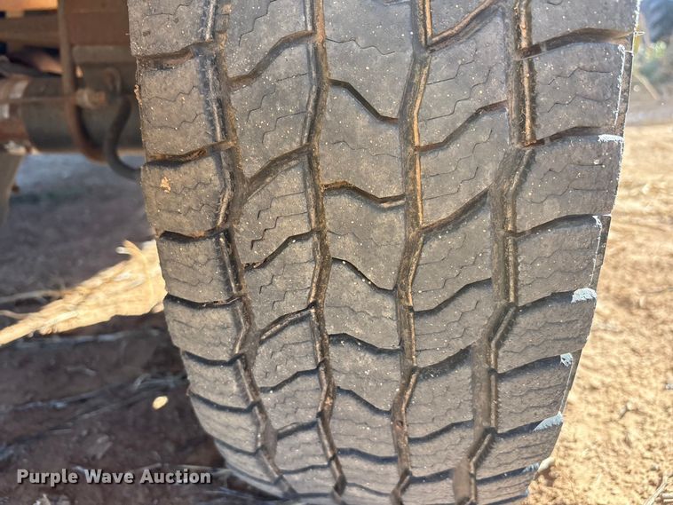 image for item EF6175 2004 Ford F250 Super Duty SuperCab pickup truck