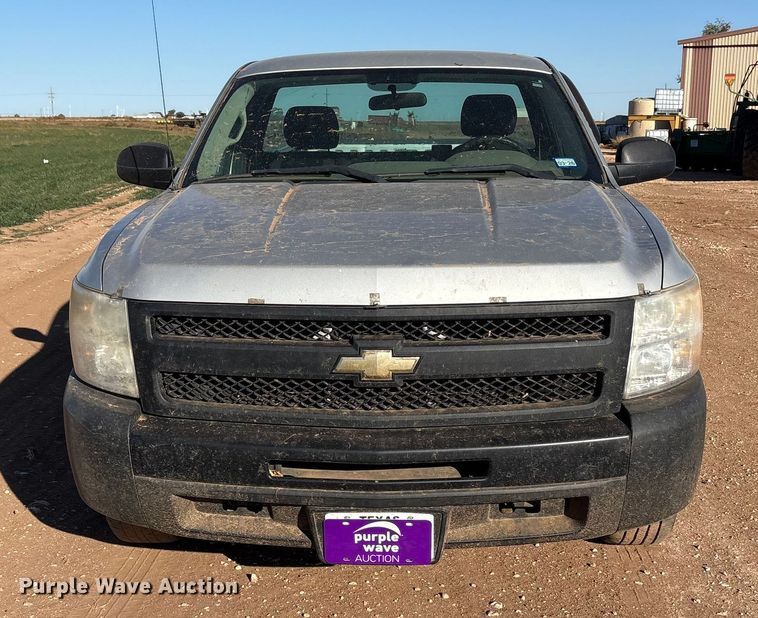 image for item EF6176 2010 Chevrolet Silverado 1500 pickup truck