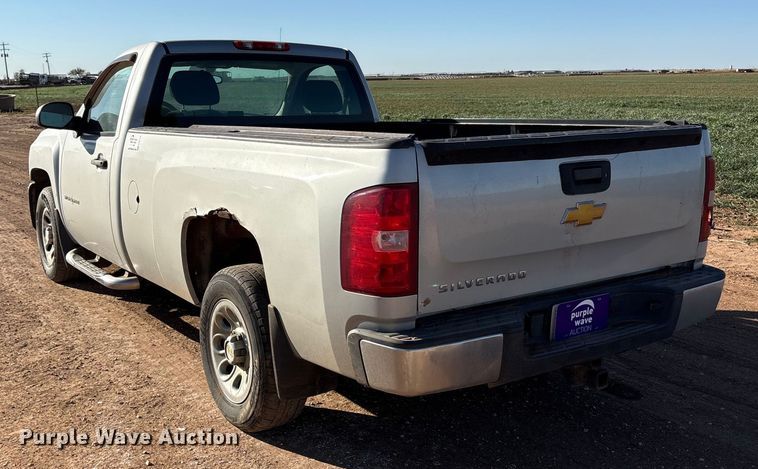 image for item EF6176 2010 Chevrolet Silverado 1500 pickup truck