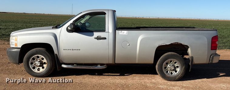 image for item EF6176 2010 Chevrolet Silverado 1500 pickup truck