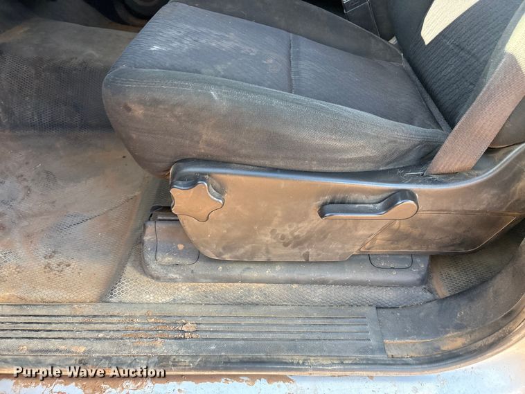 image for item EF6176 2010 Chevrolet Silverado 1500 pickup truck