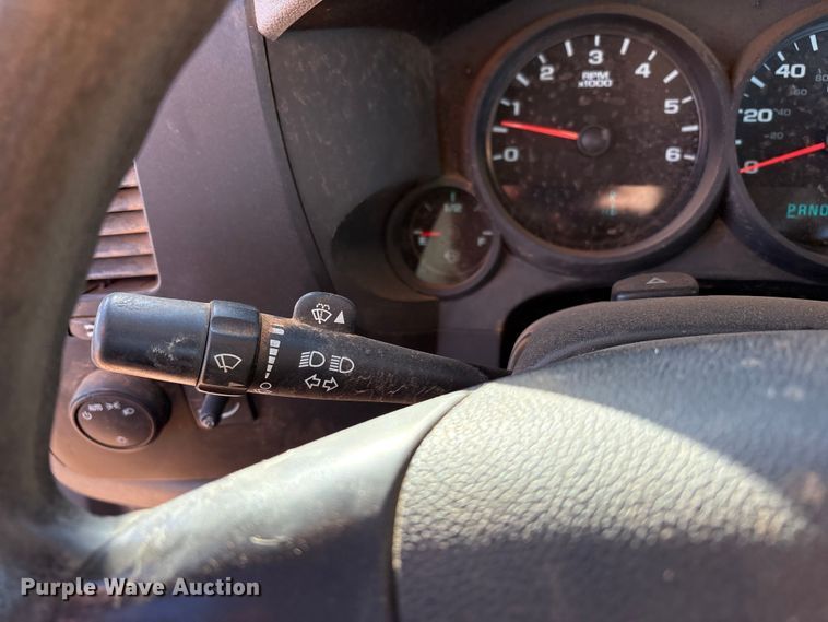 image for item EF6176 2010 Chevrolet Silverado 1500 pickup truck