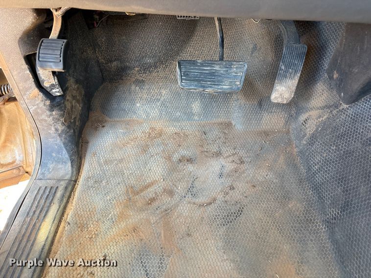 image for item EF6176 2010 Chevrolet Silverado 1500 pickup truck