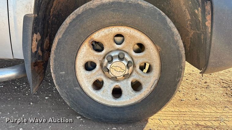 image for item EF6176 2010 Chevrolet Silverado 1500 pickup truck