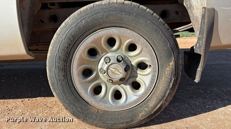 image for item EF6176 2010 Chevrolet Silverado 1500 pickup truck