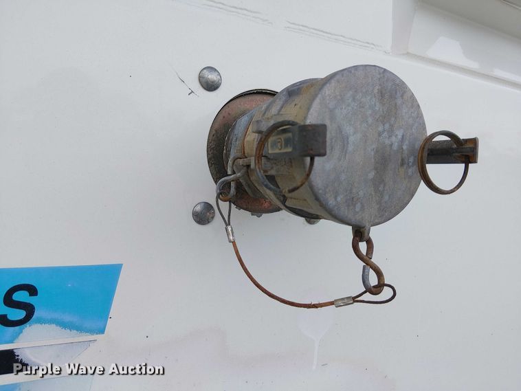 image for item EG1684 2013 International  4300M7 street sweeper truck