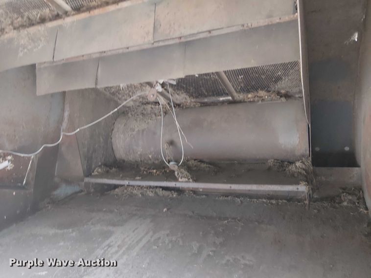 image for item EG1684 2013 International  4300M7 street sweeper truck