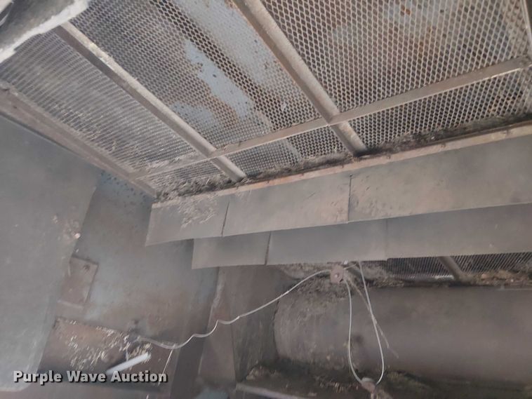 image for item EG1684 2013 International  4300M7 street sweeper truck