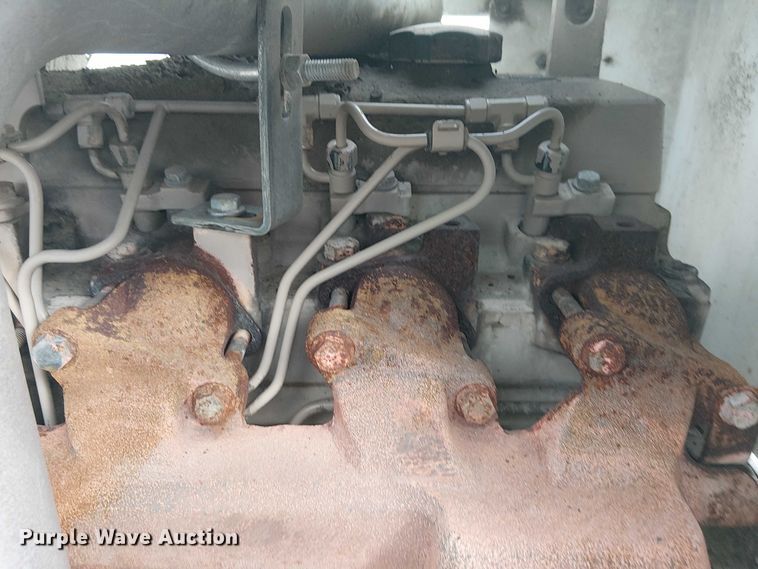 image for item EG1684 2013 International  4300M7 street sweeper truck