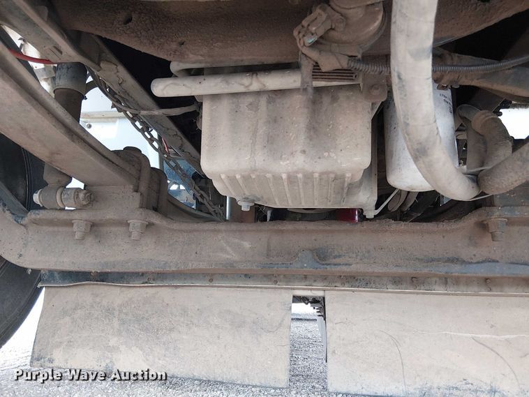 image for item EG1684 2013 International  4300M7 street sweeper truck