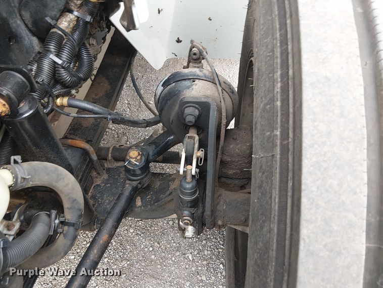 image for item EG1684 2013 International  4300M7 street sweeper truck