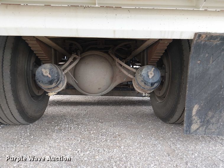 image for item EG1684 2013 International  4300M7 street sweeper truck