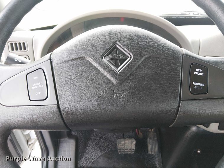 image for item EG1684 2013 International  4300M7 street sweeper truck