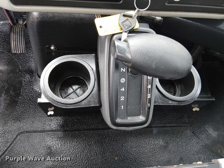 image for item EG1684 2013 International  4300M7 street sweeper truck