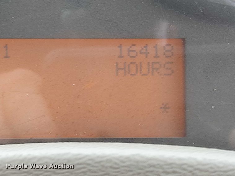 image for item EG1684 2013 International  4300M7 street sweeper truck