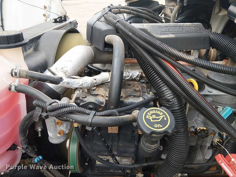 image for item EG1684 2013 International  4300M7 street sweeper truck