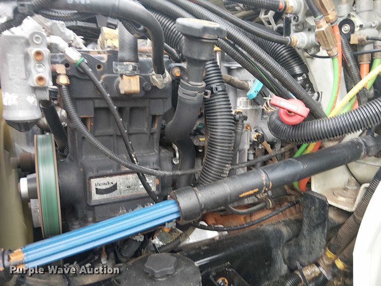 image for item EG1684 2013 International  4300M7 street sweeper truck