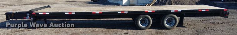 image for item EG1691 2004 May Trailer Mfg. LLC flatbed trailer