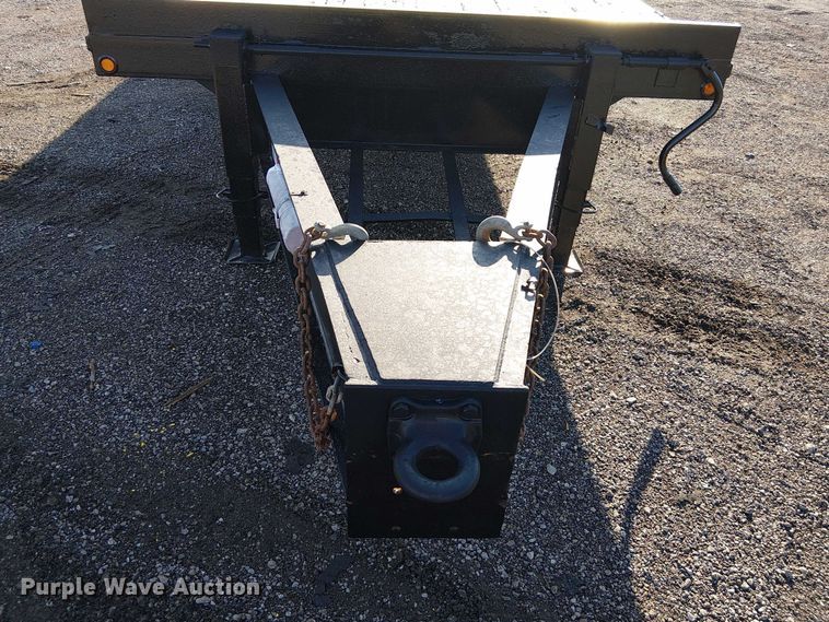 image for item EG1691 2004 May Trailer Mfg. LLC flatbed trailer