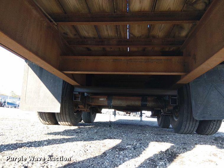 image for item EG1691 2004 May Trailer Mfg. LLC flatbed trailer