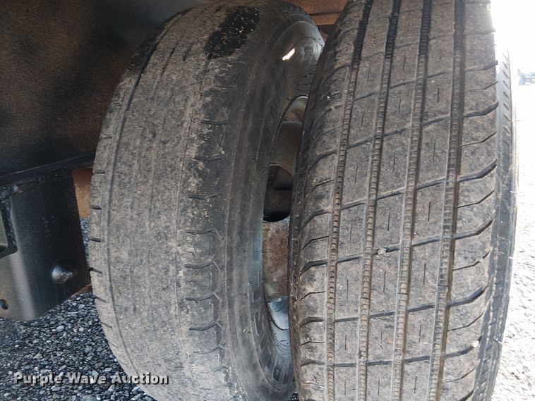 image for item EG1691 2004 May Trailer Mfg. LLC flatbed trailer