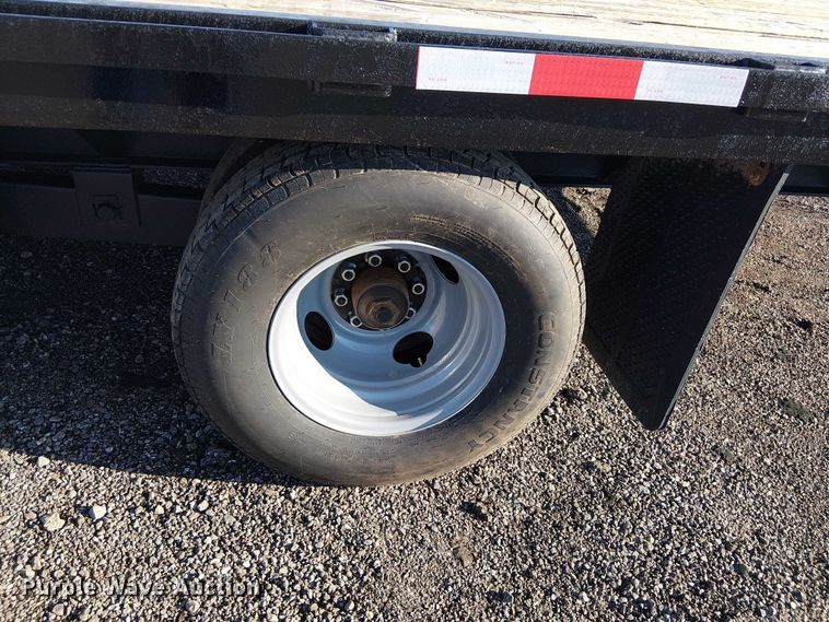 image for item EG1691 2004 May Trailer Mfg. LLC flatbed trailer