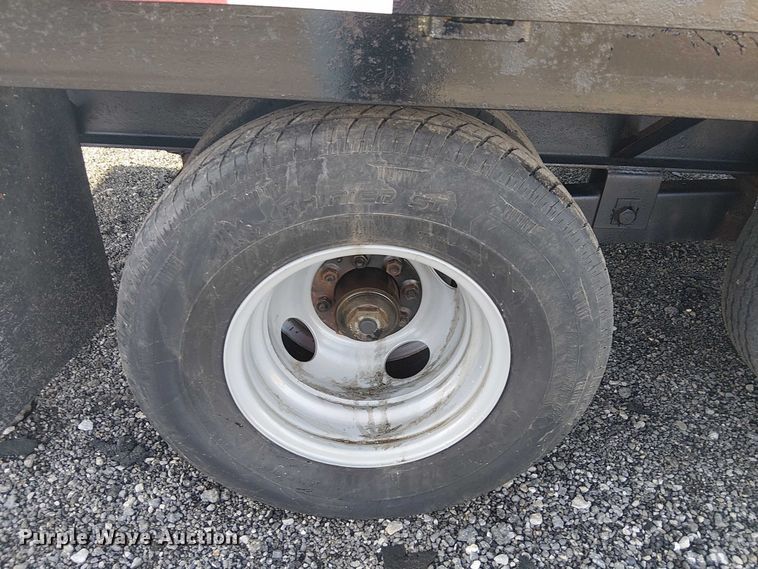 image for item EG1691 2004 May Trailer Mfg. LLC flatbed trailer