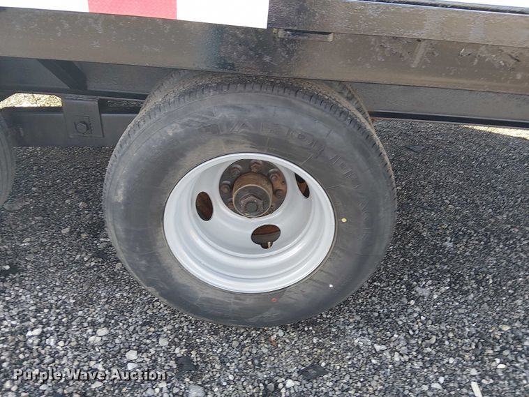 image for item EG1691 2004 May Trailer Mfg. LLC flatbed trailer