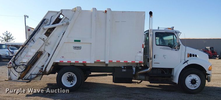 image for item EG1692 2005 Sterling  Acterra refuse truck
