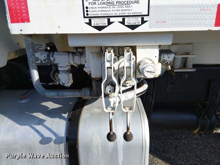 image for item EG1692 2005 Sterling  Acterra refuse truck