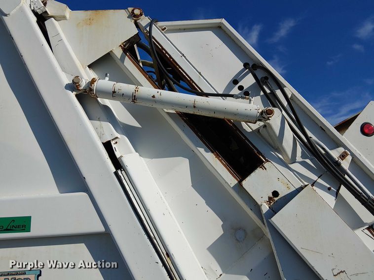 image for item EG1692 2005 Sterling  Acterra refuse truck