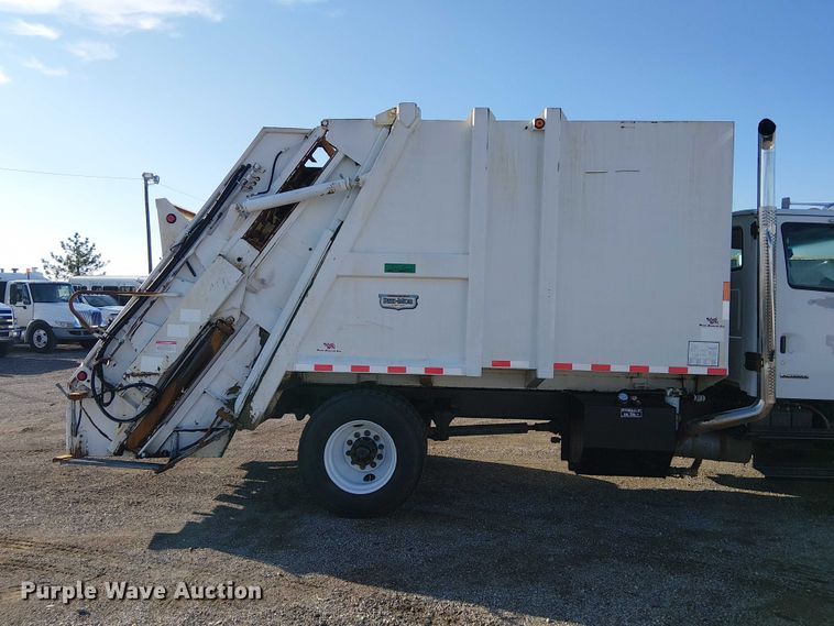 image for item EG1692 2005 Sterling  Acterra refuse truck