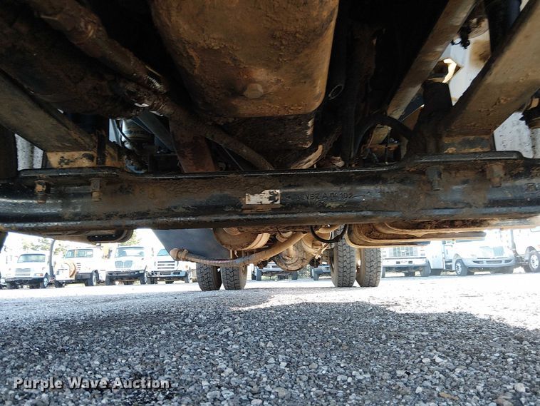 image for item EG1692 2005 Sterling  Acterra refuse truck