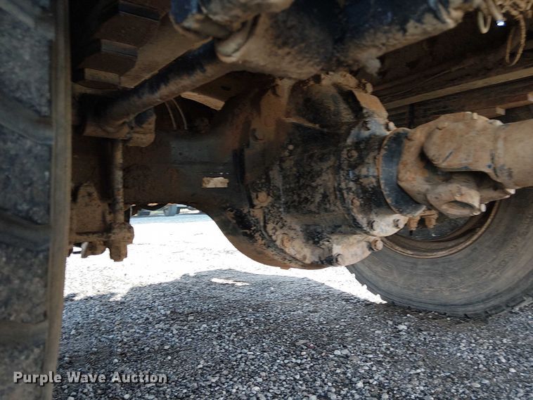 image for item EG1692 2005 Sterling  Acterra refuse truck