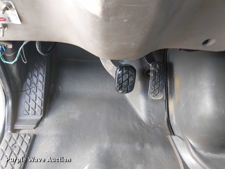 image for item EG1692 2005 Sterling  Acterra refuse truck