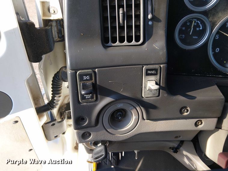 image for item EG1692 2005 Sterling  Acterra refuse truck