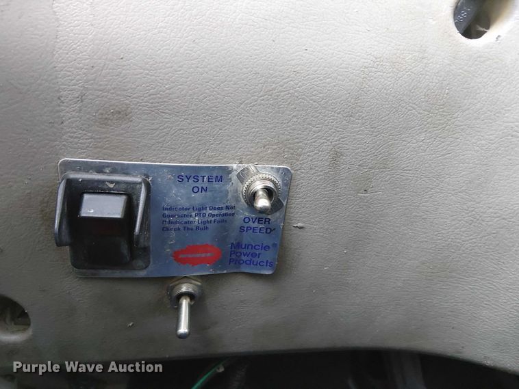 image for item EG1692 2005 Sterling  Acterra refuse truck