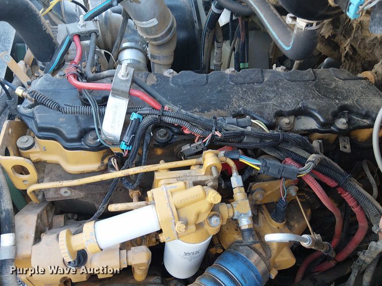 image for item EG1692 2005 Sterling  Acterra refuse truck