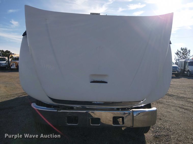 image for item EG1692 2005 Sterling  Acterra refuse truck