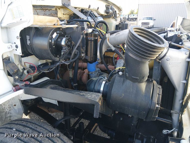 image for item EG1692 2005 Sterling  Acterra refuse truck