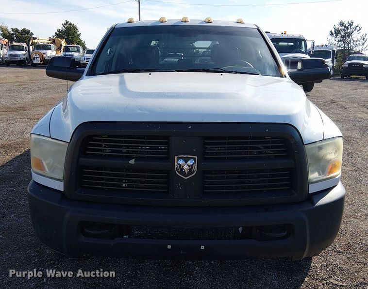 image for item EG1693 2012 Dodge Ram 3500 flatbed truck
