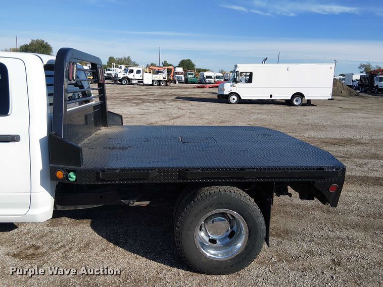 image for item EG1693 2012 Dodge Ram 3500 flatbed truck