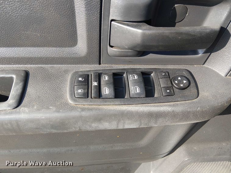 image for item EG1693 2012 Dodge Ram 3500 flatbed truck