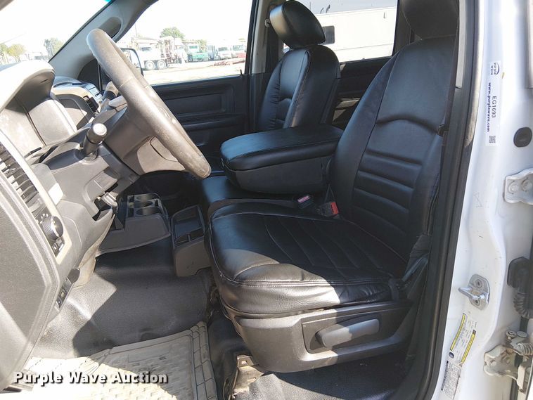 image for item EG1693 2012 Dodge Ram 3500 flatbed truck